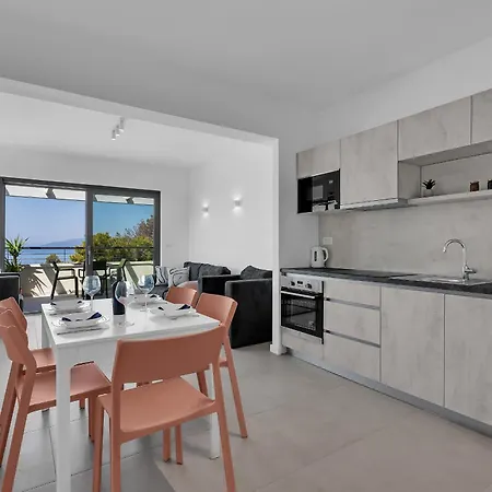 Beachfront - Srzic 3* Makarska