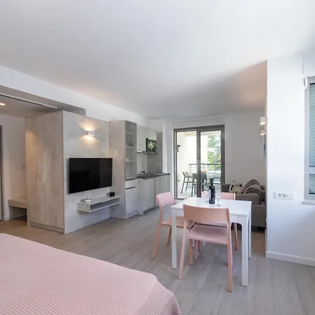 Beachfront - Srzic Vendégház 3*